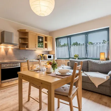 Erzgebirge * Grunhainichen